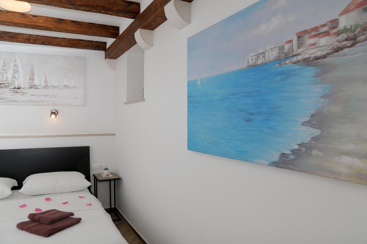 Gem Apartment